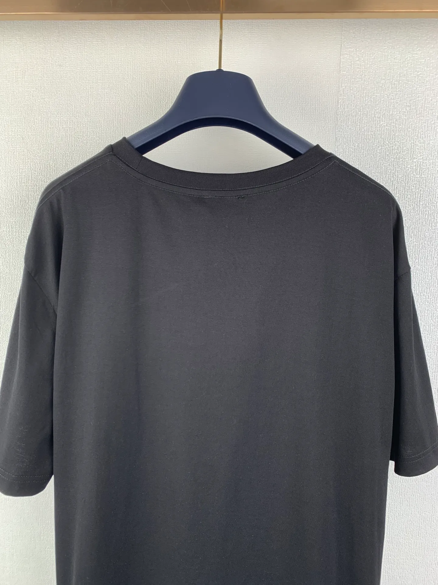 SAINT LAURENT Classic T Authentic 2322 ，50 170 ，1*1 280 ， ， ， 1：1 ， Size：S M L XL